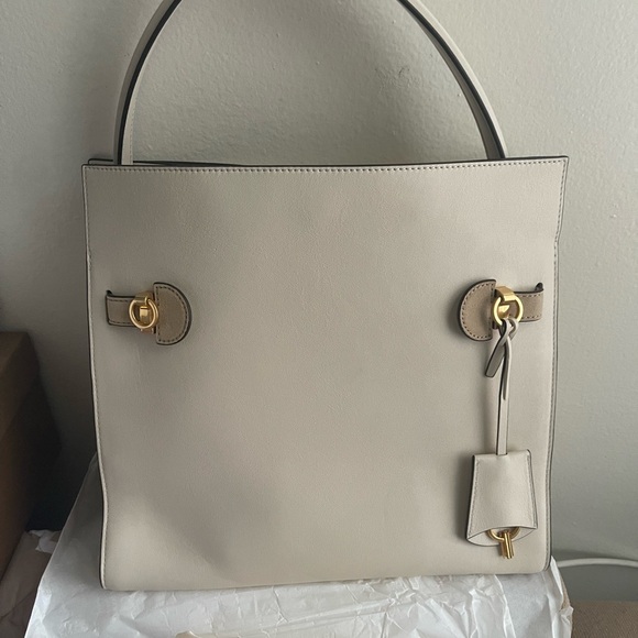 Tory Burch Small Lee Radziwill Leather and Suede Double Bag in Cream - Picture 8 of 15